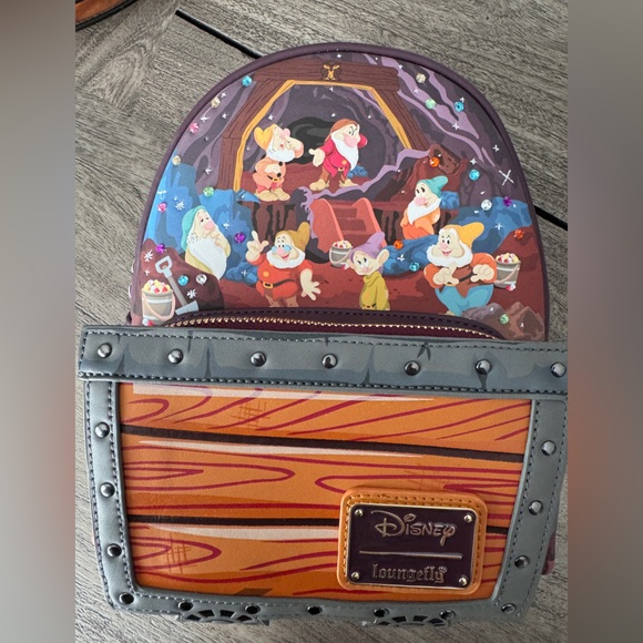 Limited Edition Disney Snow White and the Seven Dwarfs Loungefly Backpack - Picture 1 of 9